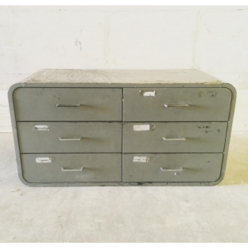 Vintage industriele Franse apothekerskast